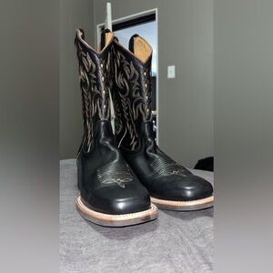 SHYANNE WOMEN'S SHAY WESTERN PERFORMANCE BOOTS - SQUARE TOE 8 1/2